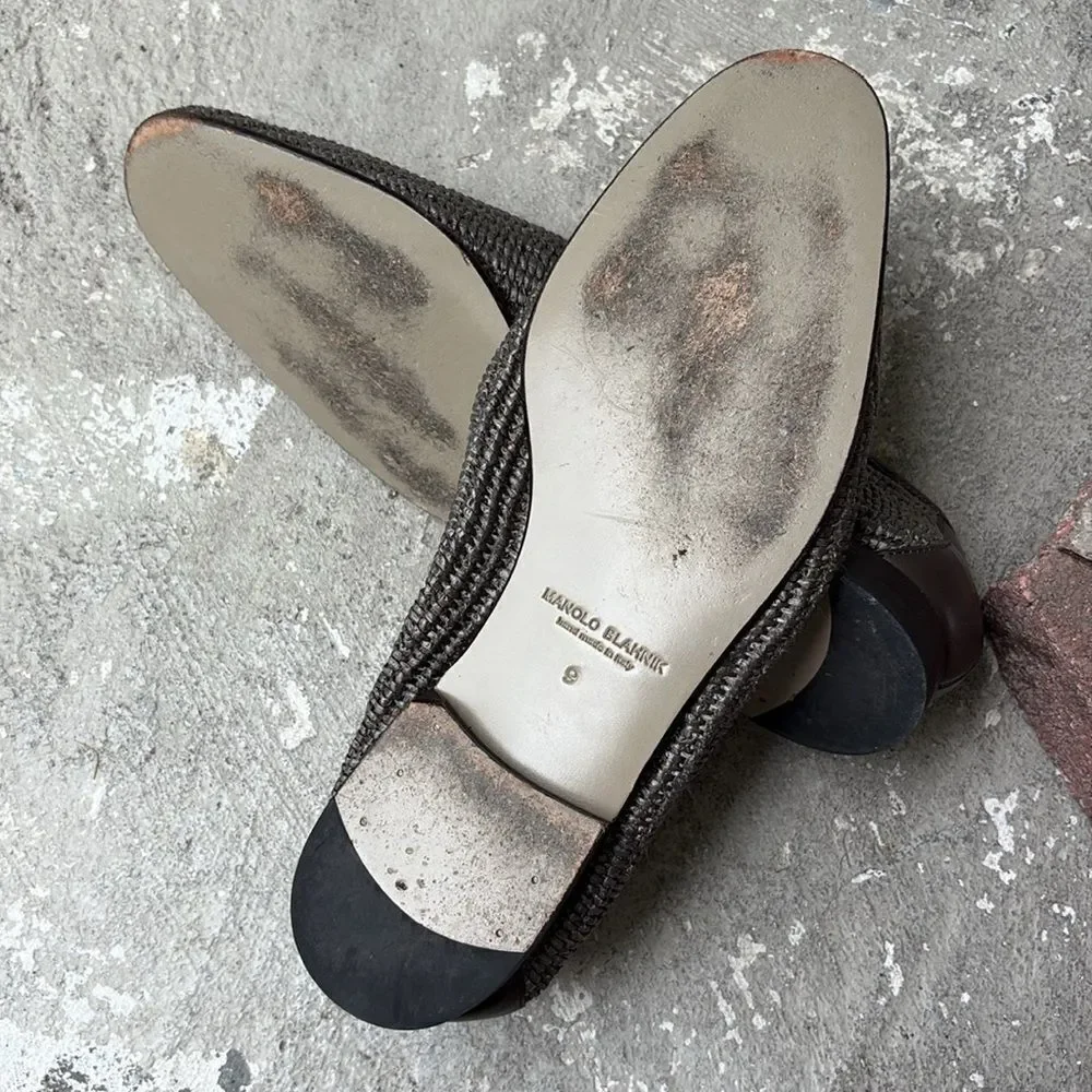 Manolo Blahnik Pitakara slip ons